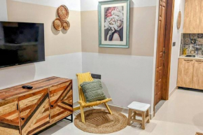 Deniz - 1BHK, balcony, parking & Wi-Fi